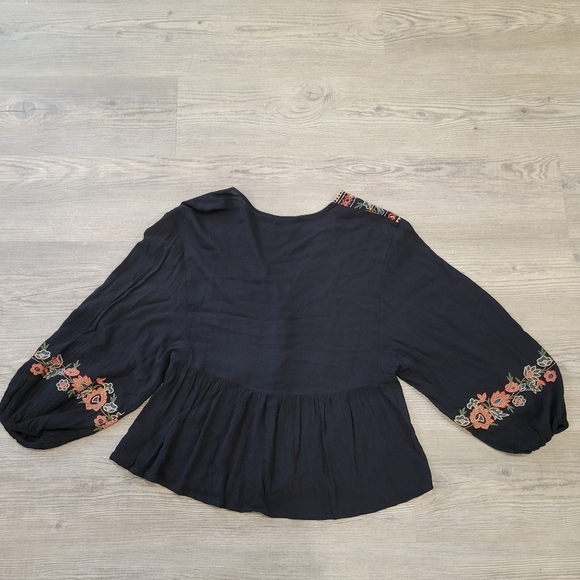 American Eagle Women Embroidered Boho Blouse Size Small - Picture 10 of 12